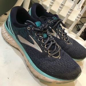Brooks Ghost 11